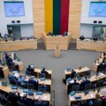 Seimas pritarė siūlymui vykdant viešuosius pirkimus neskelbiamų derybų būdu įpareigoti kreiptis į institucijas