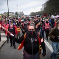 Prancūziją vėl krečia protestai dėl pensijų reformos