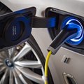 EK planuoja Europoje bent 10 elektromobilių akumuliatorių gamyklų