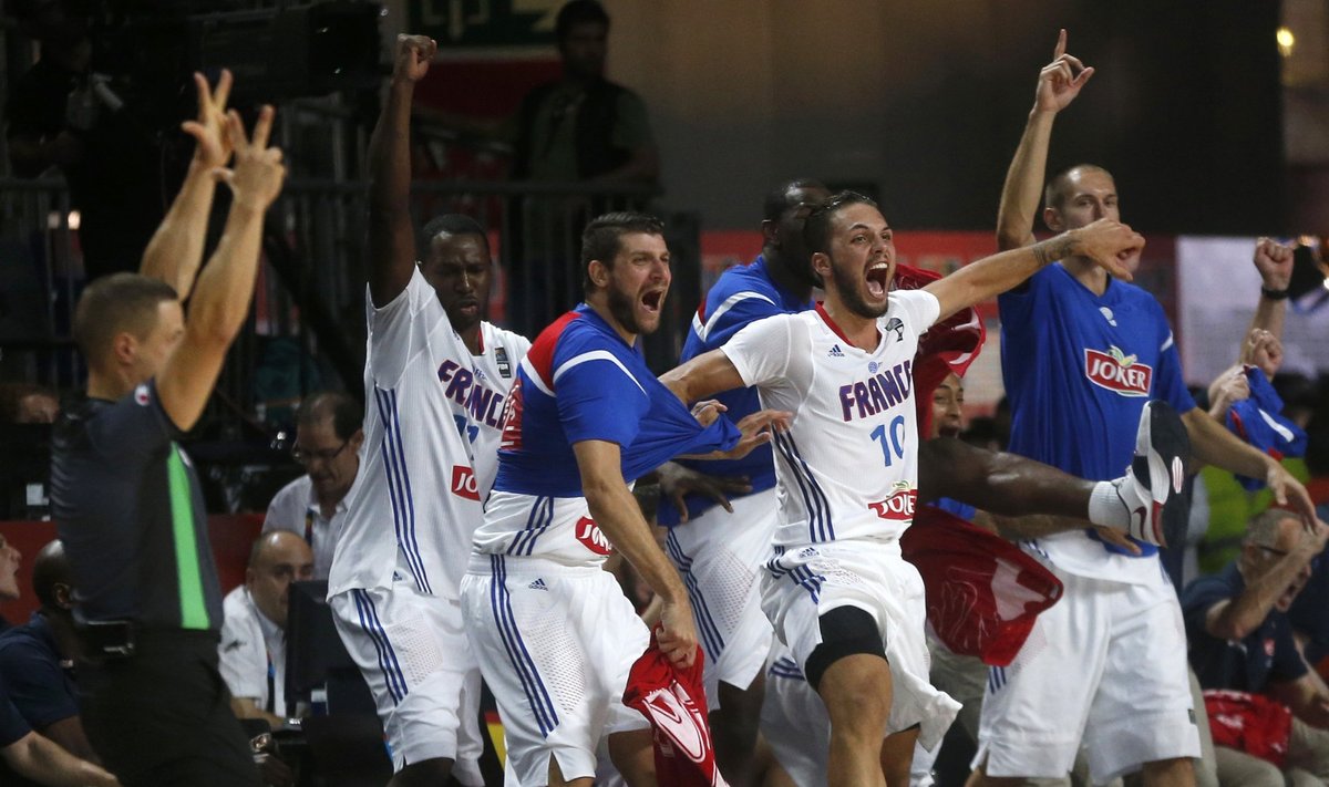 Prancūzijos krepšinio rinktinės džiaugsmas