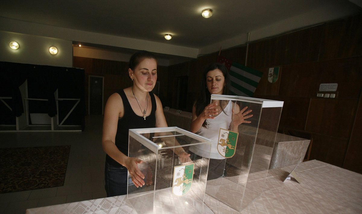 Abchazija rinkimuose renka savo lyderį