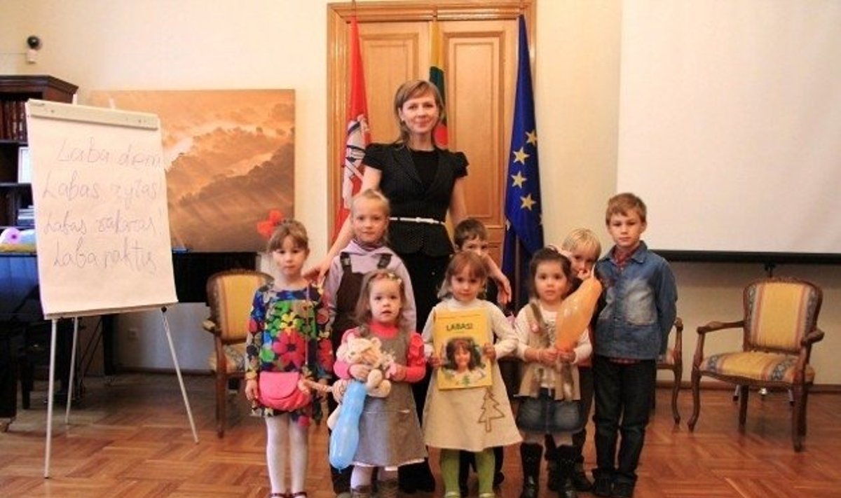 Kristina Lapienytė-Kadesnikova su mokiniais