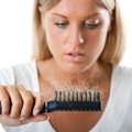 Plaukų slinkimas – kaip su tuo kovoti?