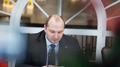 Министр образования Литвы подал в отставку, заявление уже у премьера