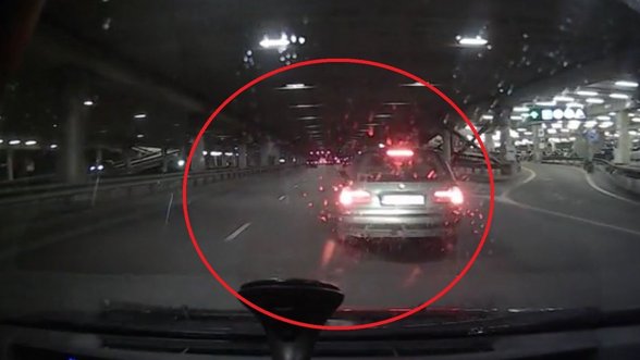 Įamžino gatvėje siautėjantį BMW: galėtų į bagažinę įsimesti smegenis prieš išvažiuodamas į kelią