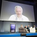 J. Assange'as tiesioginėje konferencijoje su Vilniumi nesiryžo prabilti tik vienu klausimu
