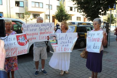 Protestas prieš V. Titovą