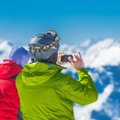Keli įrankiai, kurie pravers slidinėjant kalnuose: išmanusis telefonas leis rasti geriausią trasą ir fiksuoti rekordus