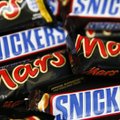 Mars Lithuania accused of misleading customers as recalled chocolate bars appear in shops