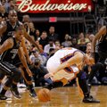 NBA lygos intriguojančiame mače „Heat“ klubas pranoko „linomanijos“ apimtą „Knicks“ ekipą