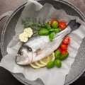 Šventėms kepate žuvį? Pasinaudokite 6 efektyviais būdais, kaip virtuvėje pašalinti nepageidaujamus kvapus