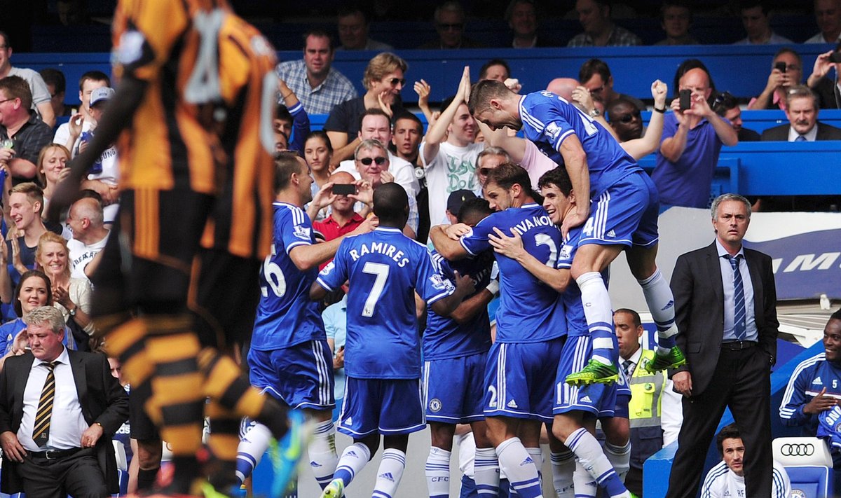Londono "Chelsea" futbolininkai šventė pergalę