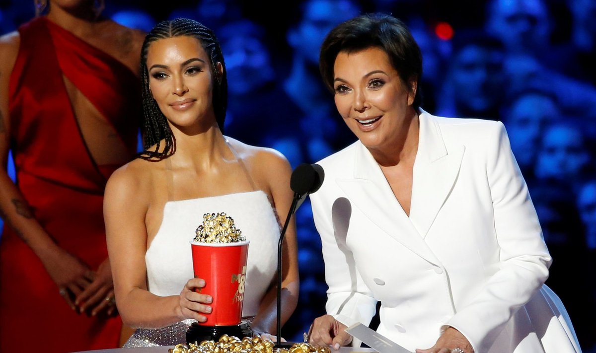 Kim Kardashian ir Kris Jenner