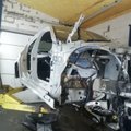 Švedijoje išnuomotas automobilis BMW rastas ardomas garaže Šiauliuose