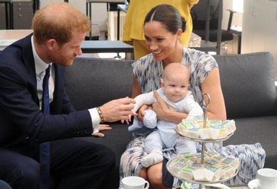 Princas Archie su tėvais princu Harry ir Meghan Markle