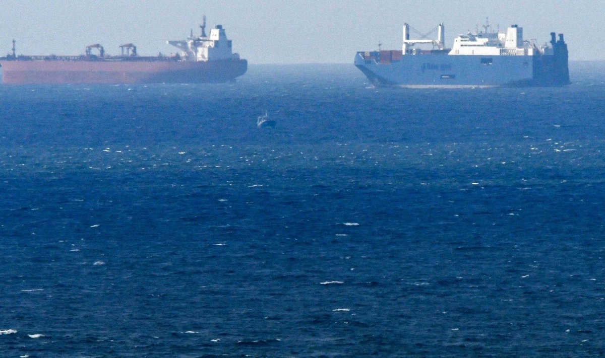 Du Saudo Arabijos tanklaiviai apgadinti per „sabotažą“ prie JAE krantų