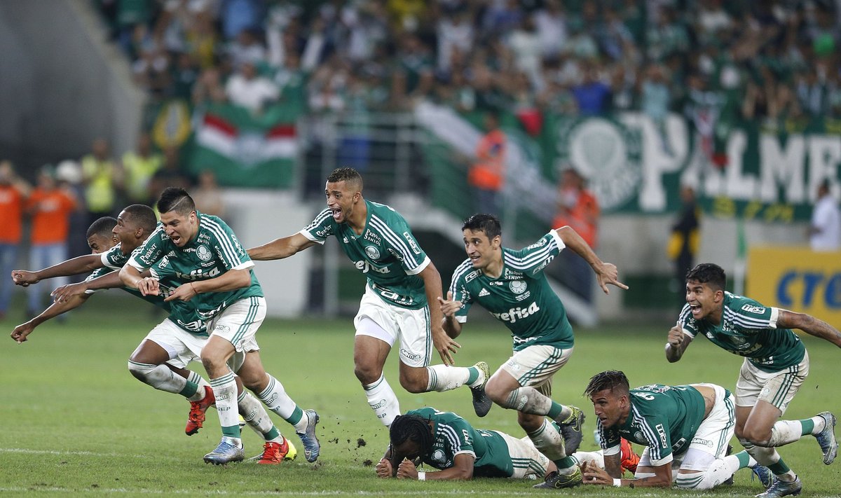 "Palmeiras" futbolininkai džiaugiasi