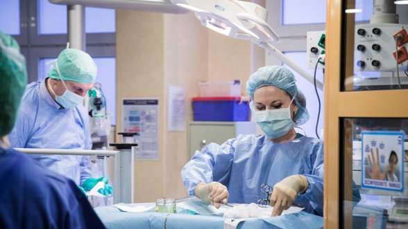 Santaros klinikose 300-ąjį kartą persodintas inkstas iš gyvojo donoro