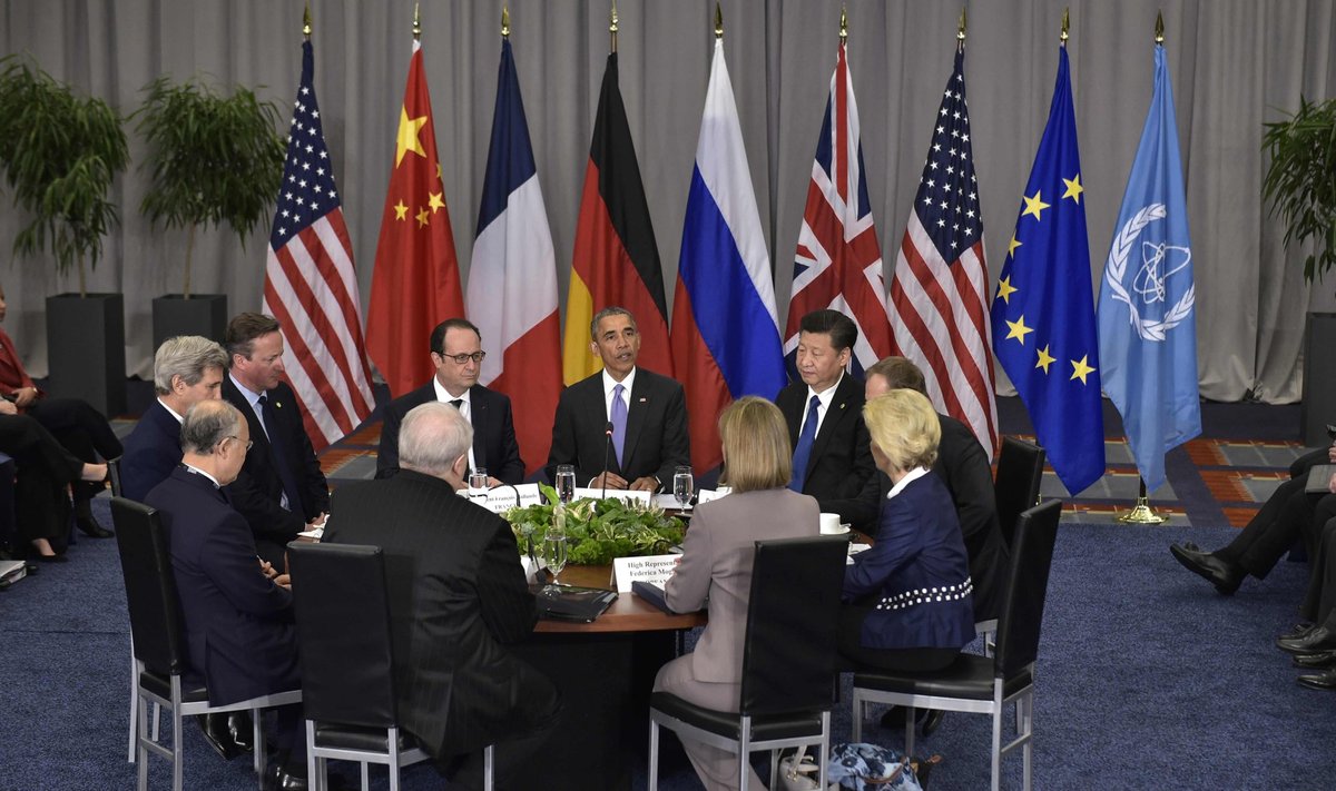 D. Cameronas, F. Hollande'as, B. Obama, Xi Jinpingas