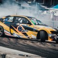 Lenkijoje „drifto“ čempionato etape svilo padangos, į šipulius žiro koviniai automobiliai