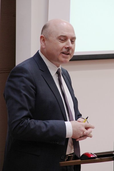 Prof. habil. dr. Romas Gruzauskas