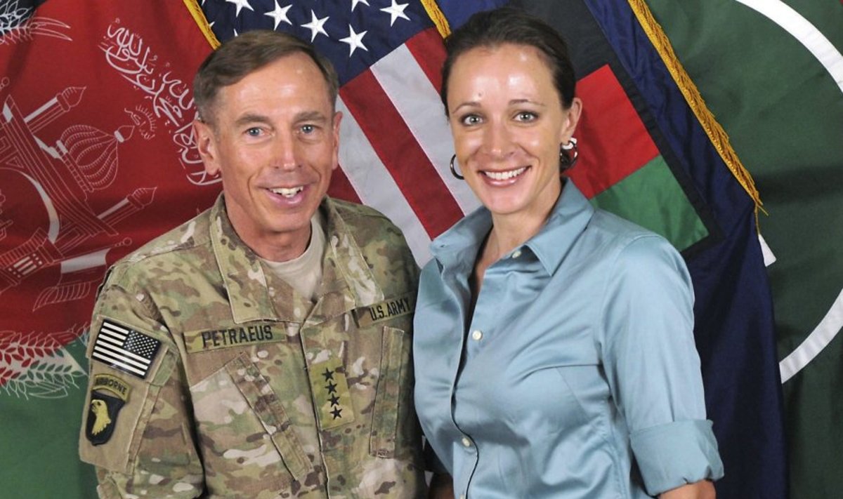 Davidas Petraeusas ir Paula Broadwell