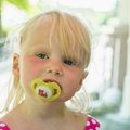 Tiesa ir mitai apie čiulptuką: kaip jis susijęs su vaiko intelektu, motinos pieno mažėjimu ir peršalimo ligomis