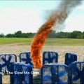 „The Slow Mo Guys“ bandė sukurti ugnies tornadą