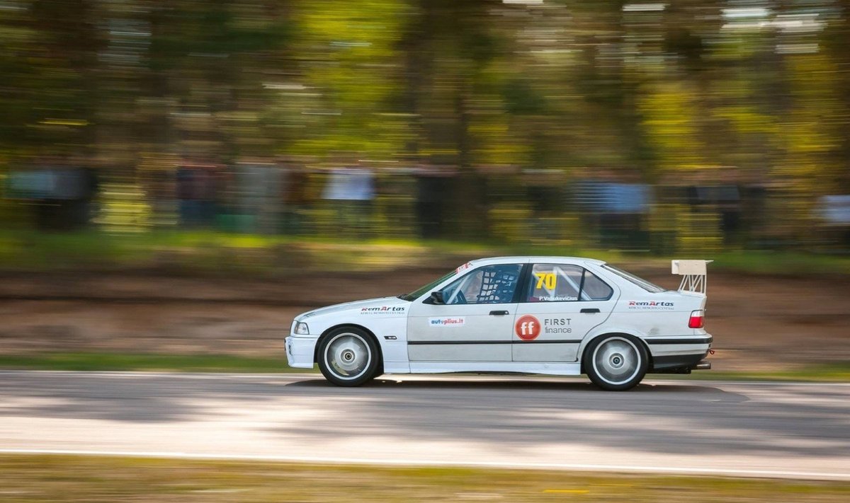 Pauliaus Valiukevičiaus "BMW 3"
