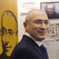 Ходорковский с активистами обсуждает выборы президента РФ по телемосту