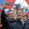 Navalno brolis už akių nuteistas vienerius metus kalėti