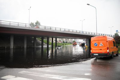 Įkaitusį Vilnių nuplovė liūtis