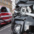 Vaizdo įrašas įrodė, kas kaltas dėl naujutėlio visureigio ir "Renault Megane" susidūrimo Klaipėdoje