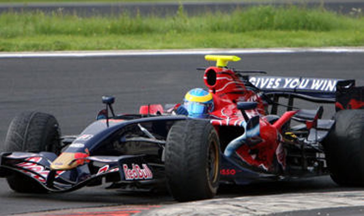 "Torro Rosso" komandos automobilis