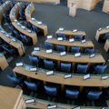 Po siūlymo 18-mečiams kandidatuoti į Seimą – dvejopi vertinimai: prabilo apie kitus cenzus
