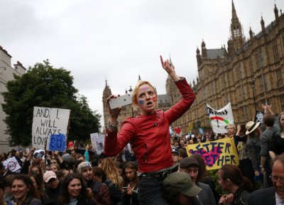 Britai protestuoja prieš Brexit