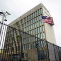 JAV svarsto uždaryti ambasadą Kuboje