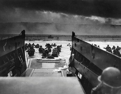 1944 metų birželio 6 diena. Sąjungininkai išsilaipina „Omaha“ paplūdimyje