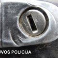 Vilniuje automobilį krapštantiems vagims nepasisekė – pro šalį važiavo pareigūnai
