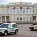 "Mentally unstable" man in bomb hoax outside Lithuanian president's palace