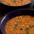 Gardi lengva vakarienė: raudonųjų lęšių ir bulguro kruopų sriuba