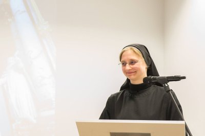 Kauno seserų benediktinių vienuolyno sesuo Kotryna Indrė Šurkutė