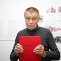 Dailininkas M. P. Vilutis pristatė savo kūrybinės biografijos albumą