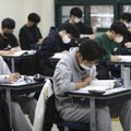 Pietų Korėja uždarė oro erdvę, kad užtikrintų tylą egzaminą laikantiems mokiniams