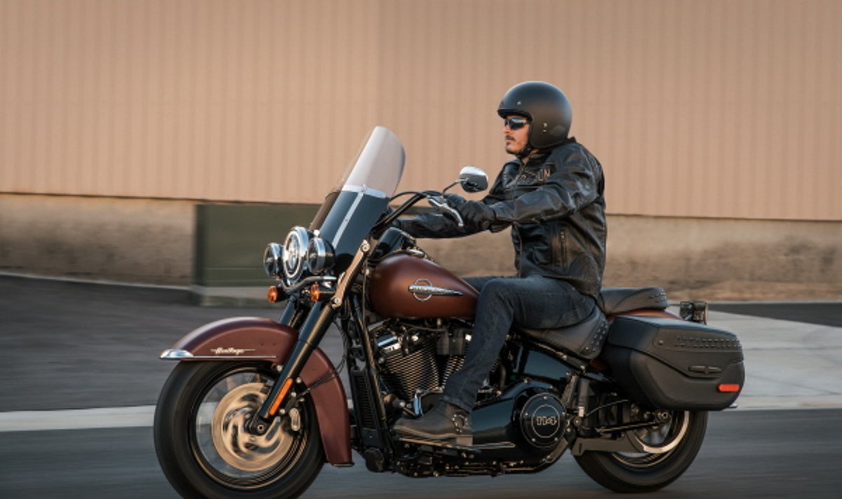 "Harley-Davidson Heritage Classic"