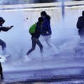 Čilės prezidentas po smurtinių protestų paskelbė nepaprastąją padėtį