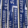 „Samsung Electronics“ žvaigždė leidžiasi, pelnas traukiasi