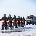 Karolis Mieliauskas motociklu įveikė beveik pusę Baikalo ežerą: keliautojus stabdo pavojai