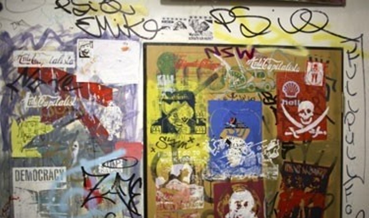 Grafitas ant Berlyno sienos