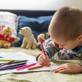 Jūsų vaikas piešia su flomasteriais ar pieštukais? Logopedės verdiktas, kuri iš šių priemonių daro meškos paslaugą